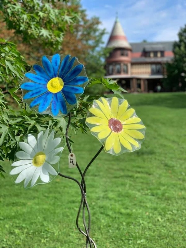 Three Stem Garden Stake by SiOX Glass